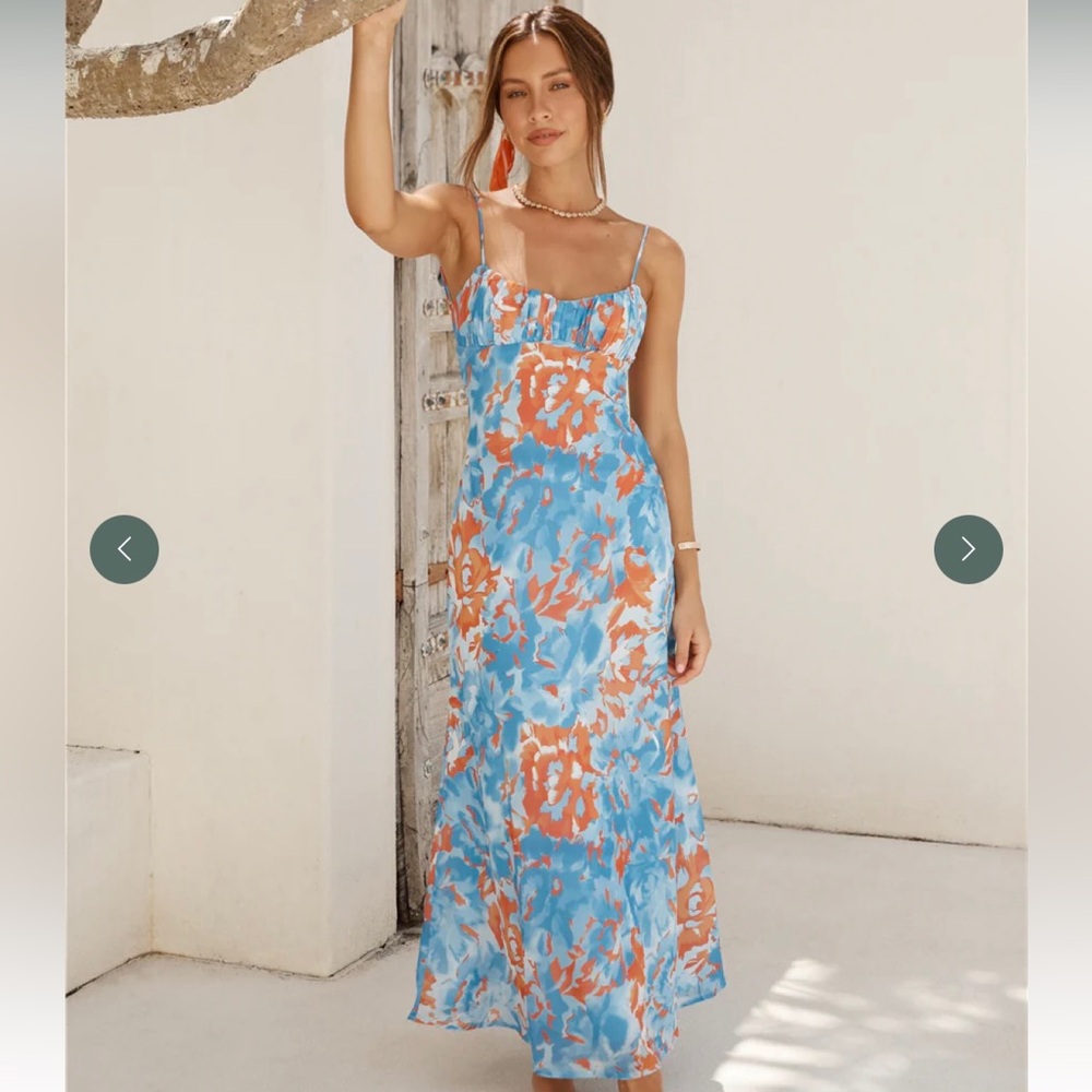 Chic Floral Maxi Dress in Blue and Orange